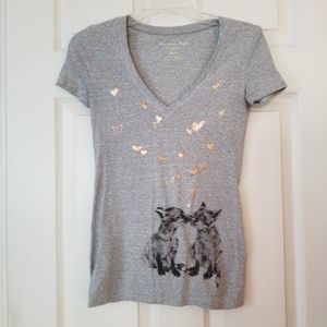 Fox v neck tee